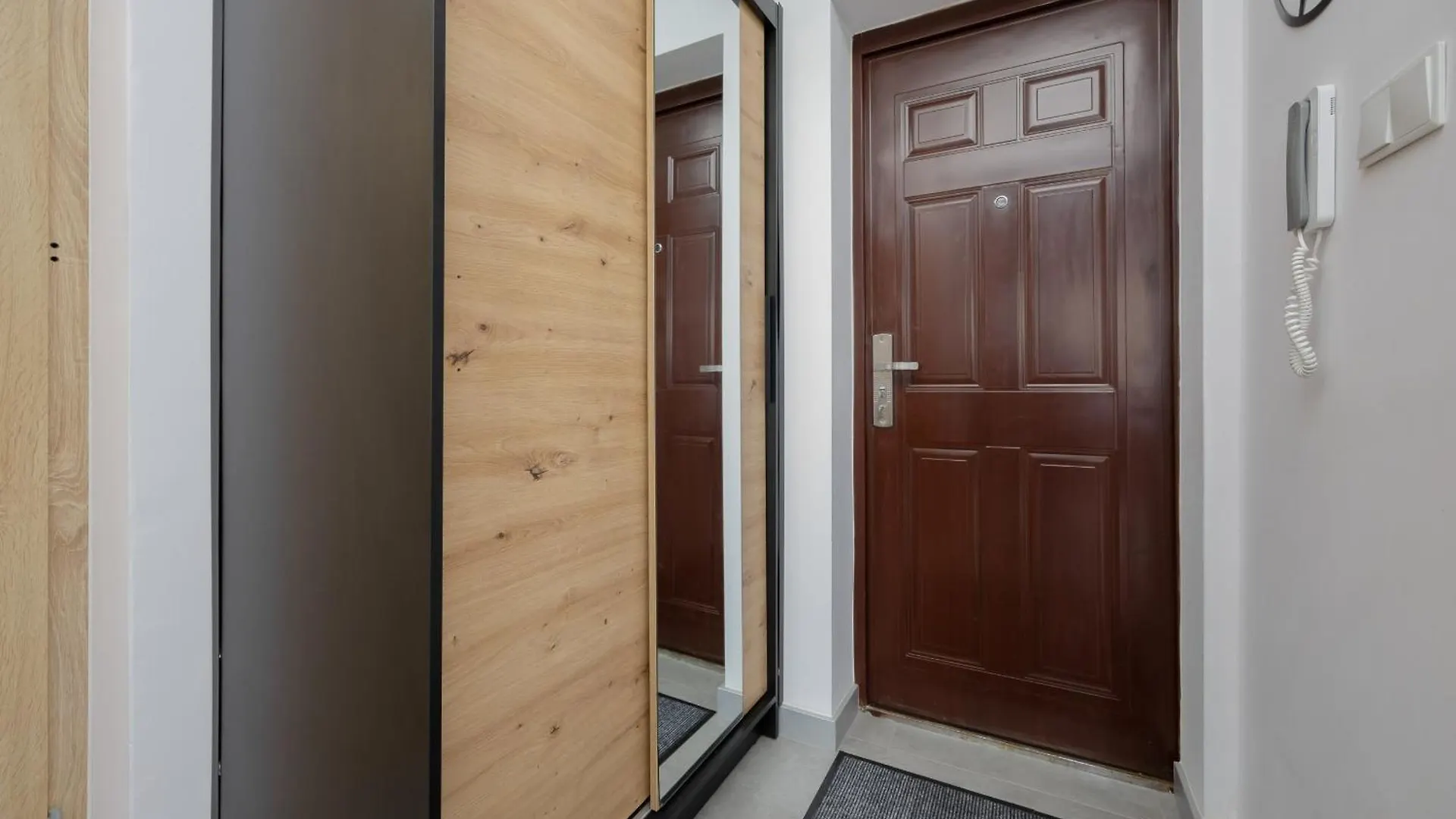 Comfortable One-Bedroom Apartment Warsaw Mokotow By Noclegi Renters